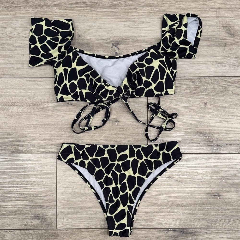 Chic Black and neon yellow animal print Bikini Set - Picture 3 of 6